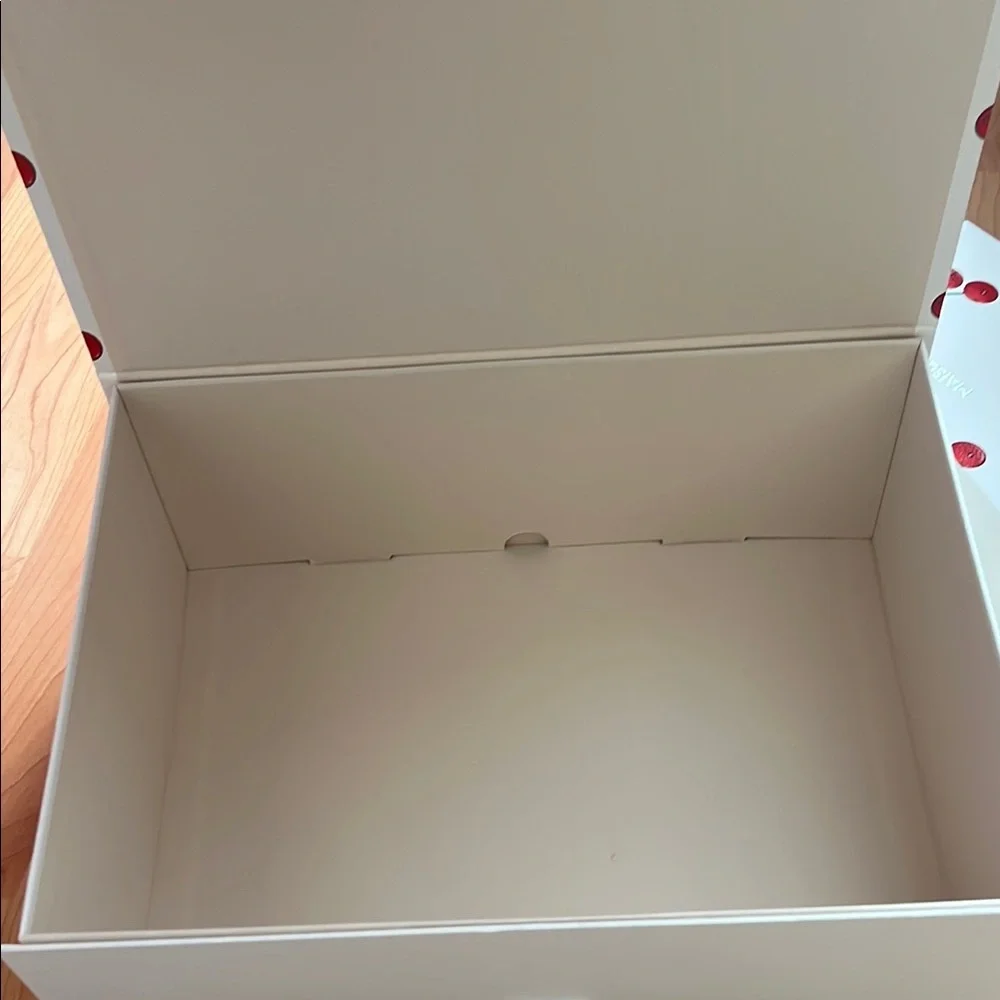 Authentic Louis Vuitton Cherry Murakami Box, Honolulu Tag, Ribbon - Picture 4 of 4